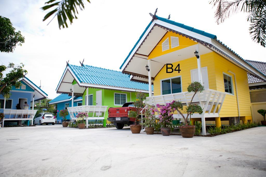 Bannrommai Sattahip 호텔 외부 사진